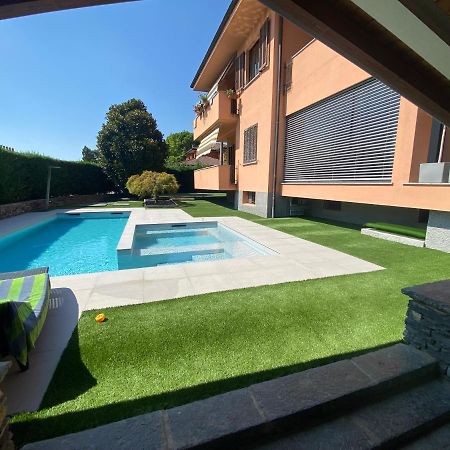 B&B Arcobaleno Longone al Segrino Exterior photo