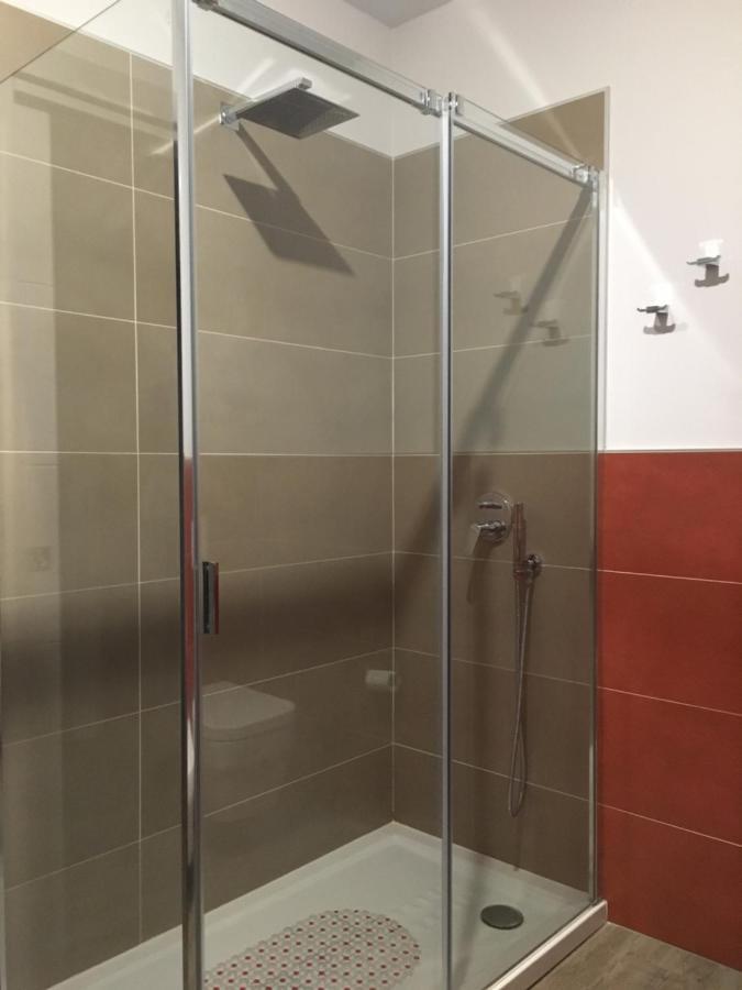 B&B Arcobaleno Longone al Segrino Exterior photo